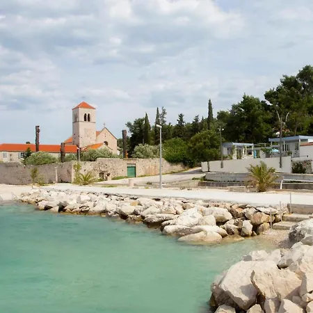 Beachfront Mobile Homes Village Шале *